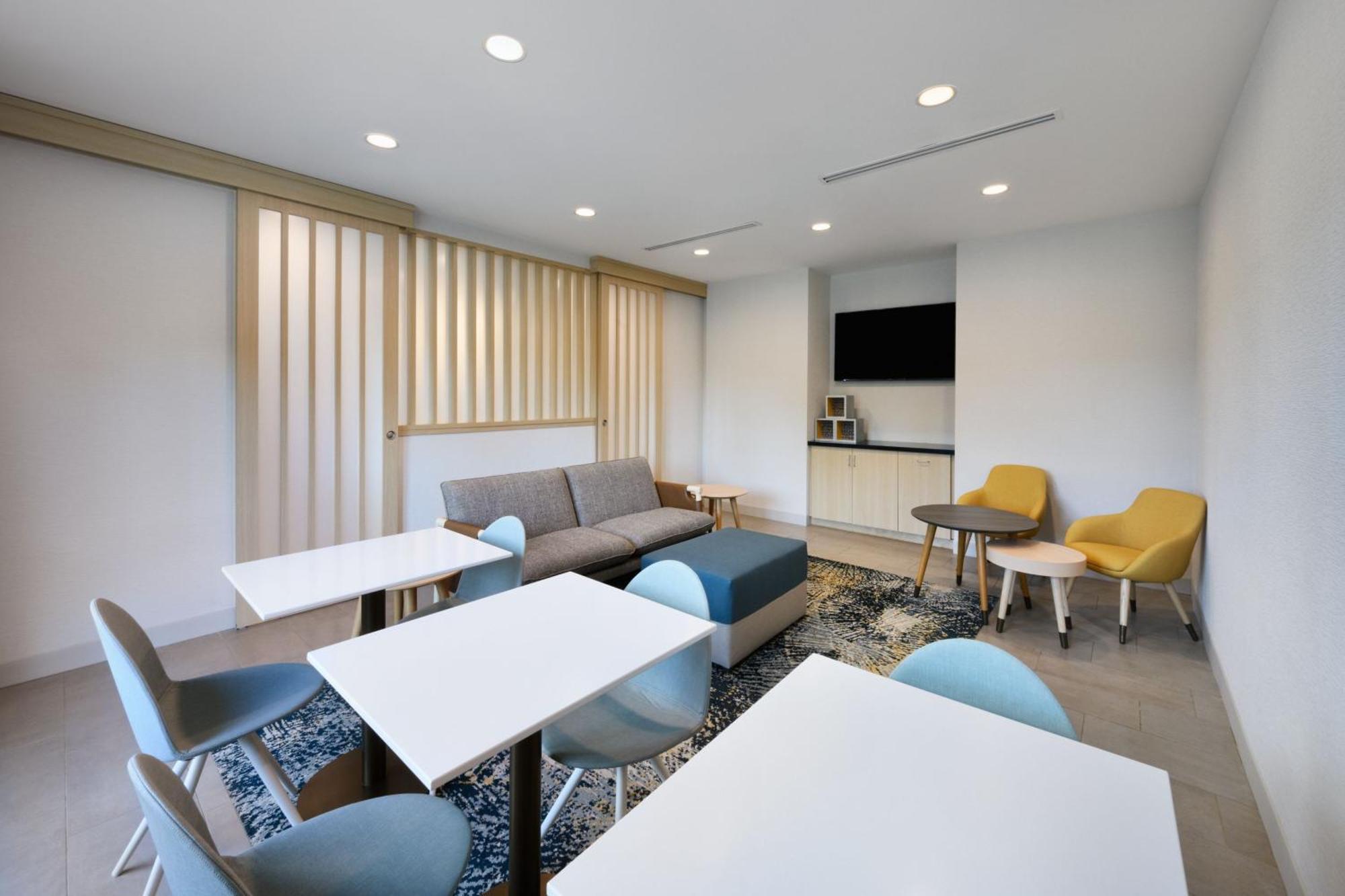 Towneplace Suites By Marriott Oxford Al Bagian luar foto